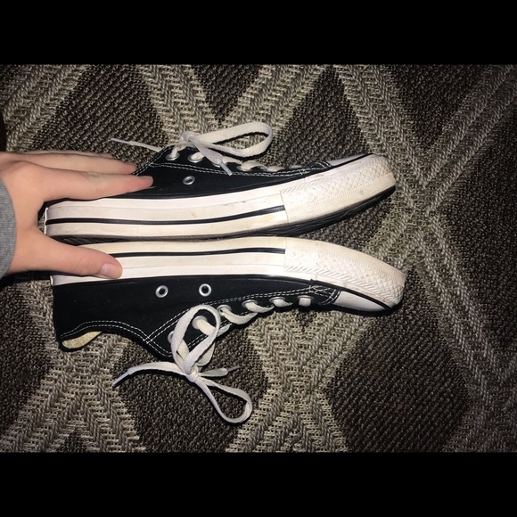 Black basic classic converse! - Picture 4 of 6